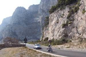 Xtrallusion photo library of independent, self-guided walking and sightseeing holidays in Italy. Pictures, images, photos and photographs taken along the way of this 1-day walking itinerary, to give you a visual impression of the day's walk.